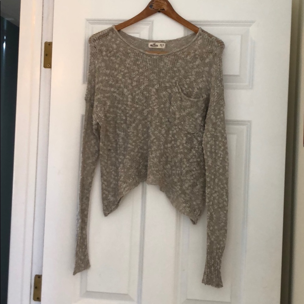 Hollister cream sweater with pocket